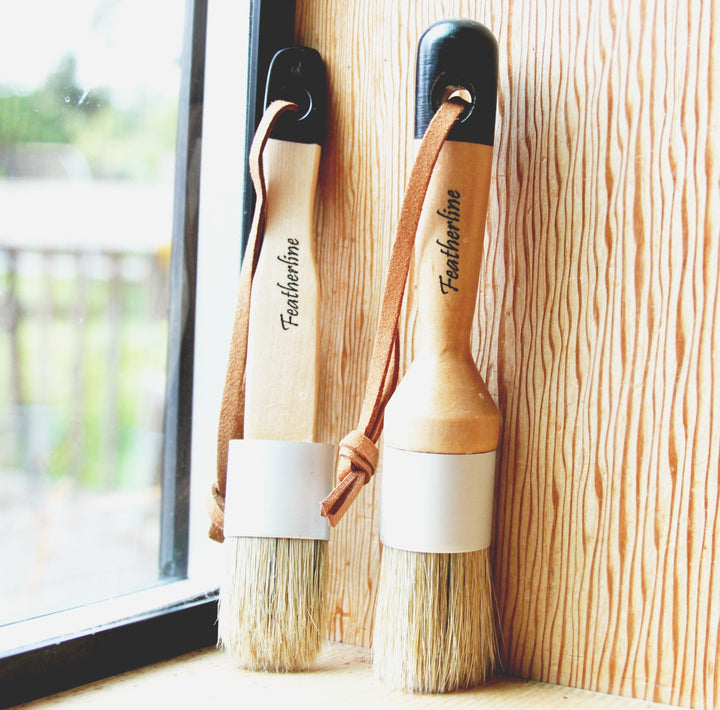 Featherline 1 Inch Detail Applicator Brushes (Flat and Round)