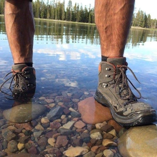 Skidmore’s Beeswax Waterproofing – Natural Water Protection